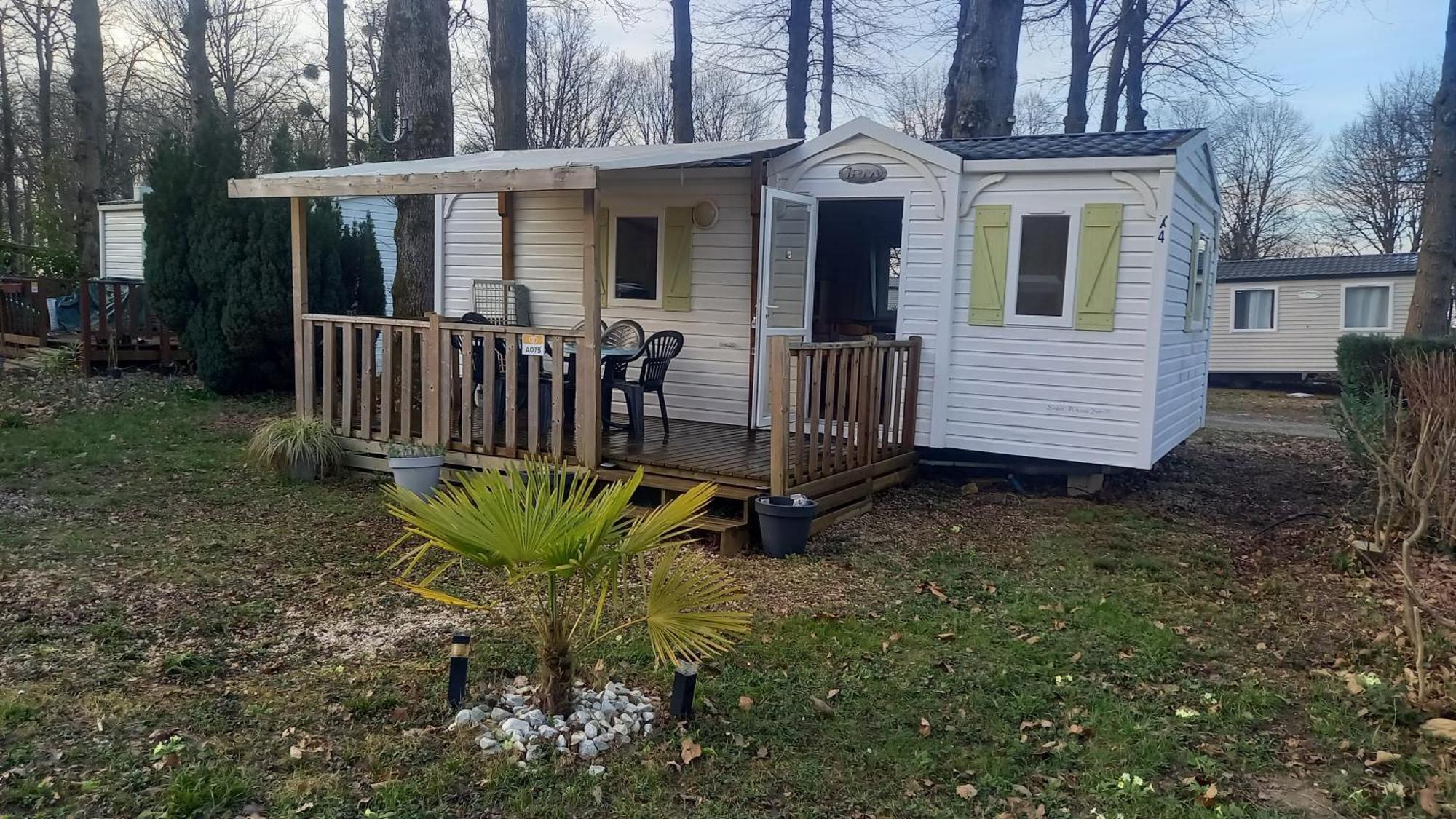Location Mobil-Home Le Parc Des Roches Saint-Chéron Buitenkant foto